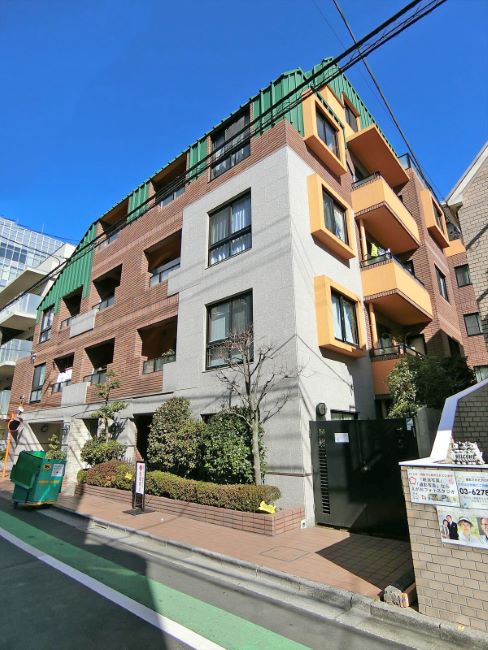 スターロワイヤル四谷大京町